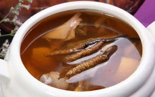 東強(qiáng)堂蟲(chóng)草清燉團(tuán)魚(yú)：秋冬滋補(bǔ)硬菜，一口鮮醇養(yǎng)身心-西藏那曲蟲(chóng)草網(wǎng)