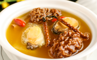 煮過(guò)的冬蟲(chóng)夏草怎么分辨？藏農(nóng)神草教你3招識(shí)破品質(zhì)玄機(jī)-西藏那曲蟲(chóng)草網(wǎng)